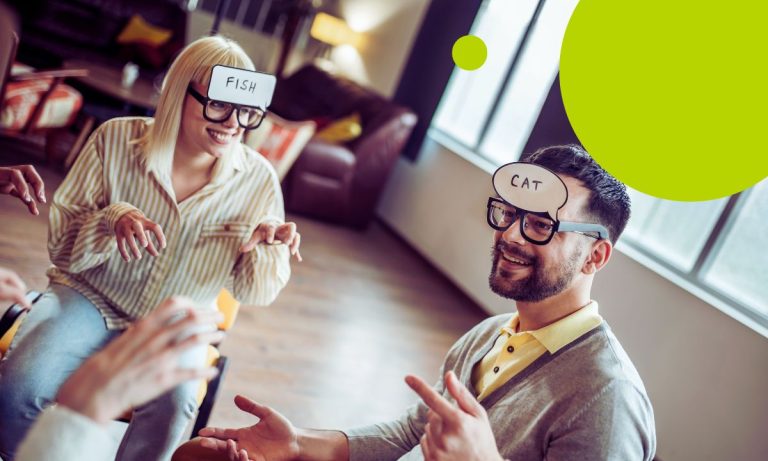 team-collaboration-mewe-messaging-app-group-chat